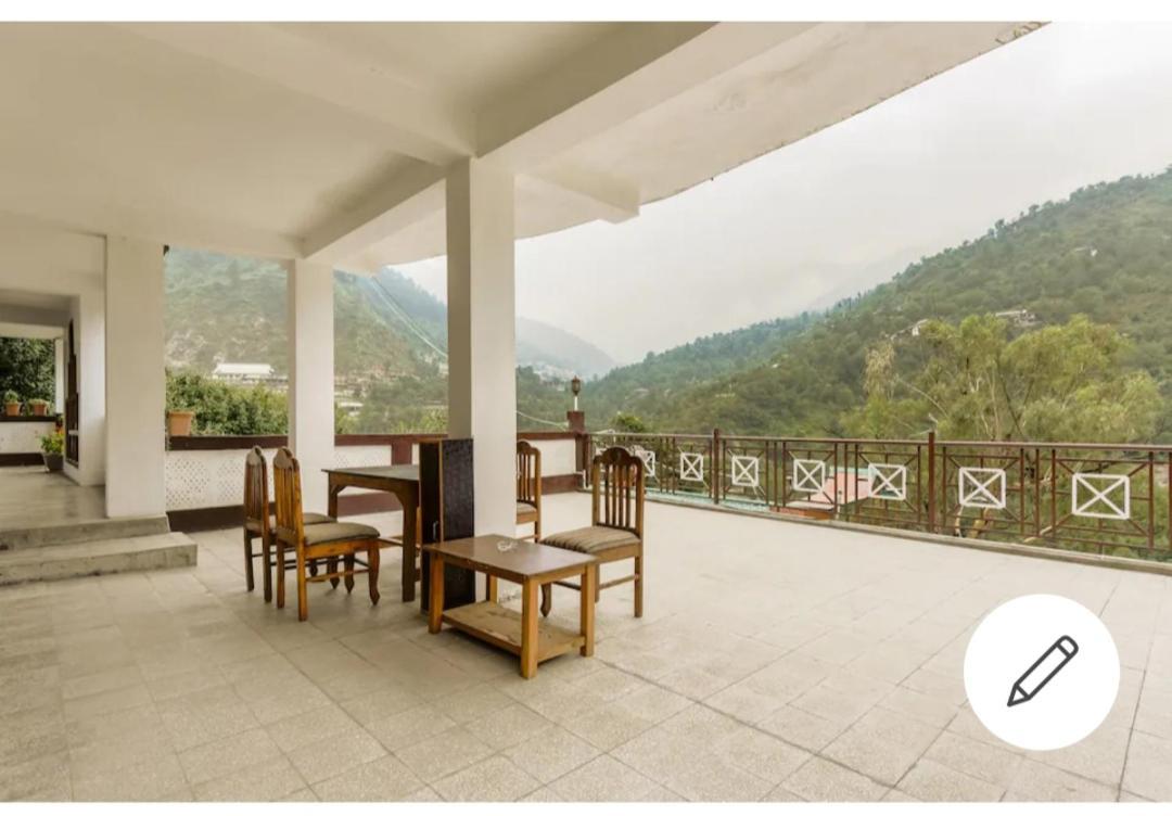Tirthan Crest Homestay Banjār 外观 照片