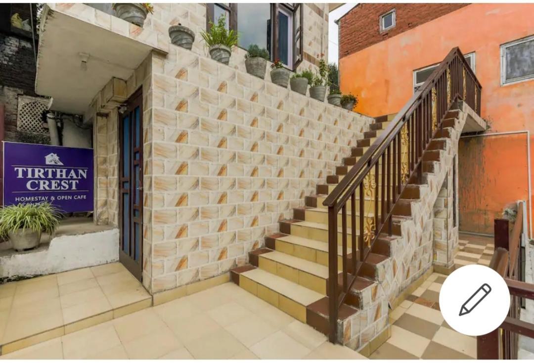 Tirthan Crest Homestay Banjār 外观 照片
