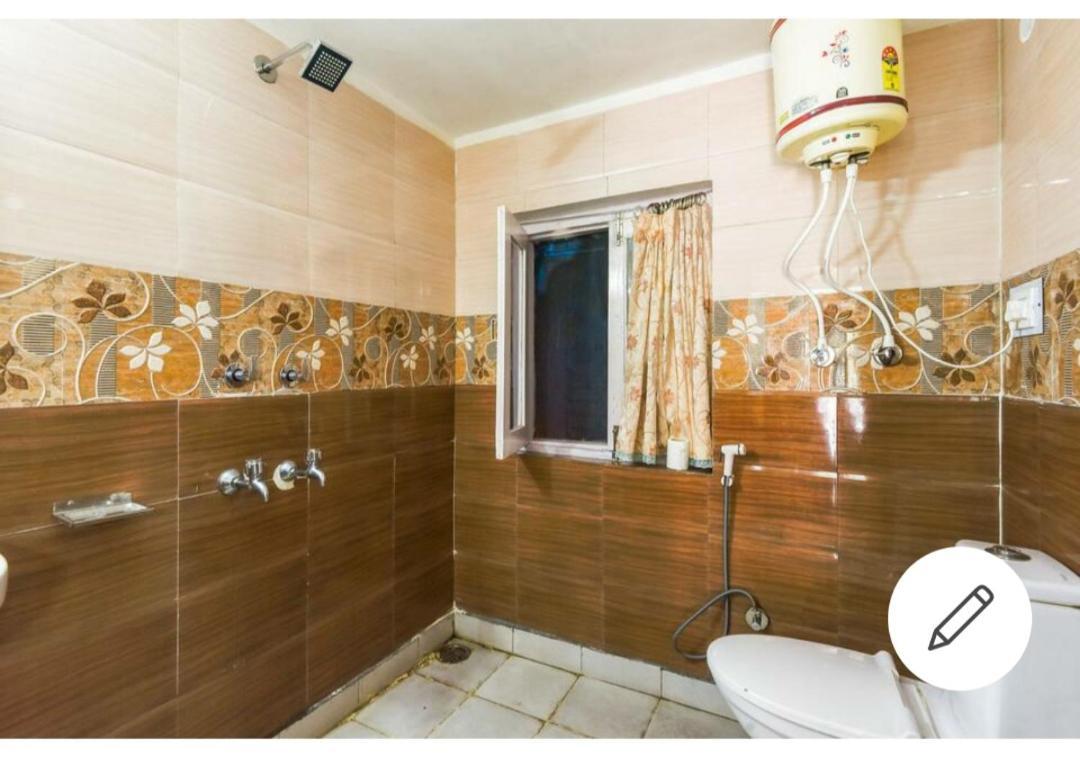 Tirthan Crest Homestay Banjār 外观 照片