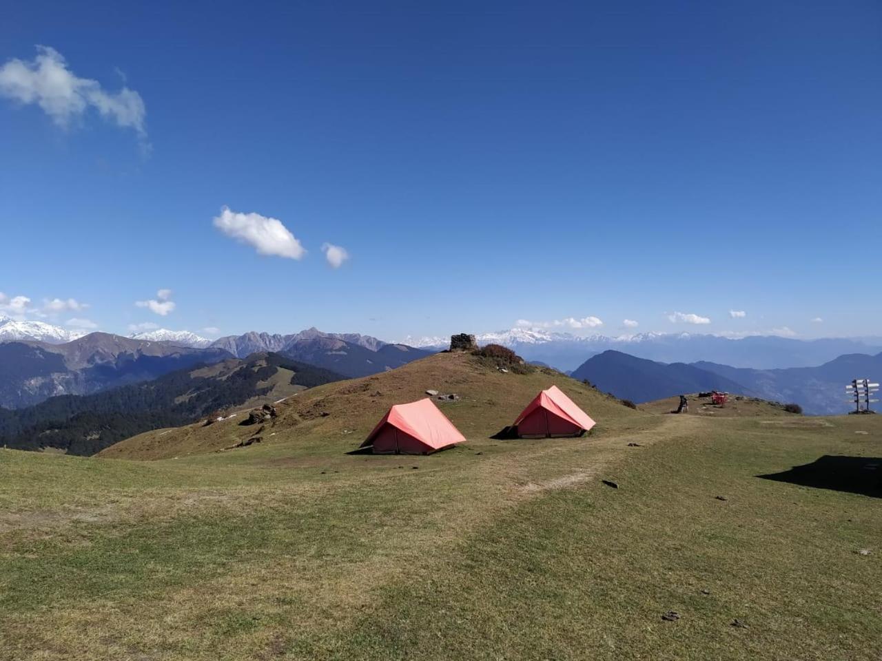 Tirthan Crest Homestay Banjār 外观 照片