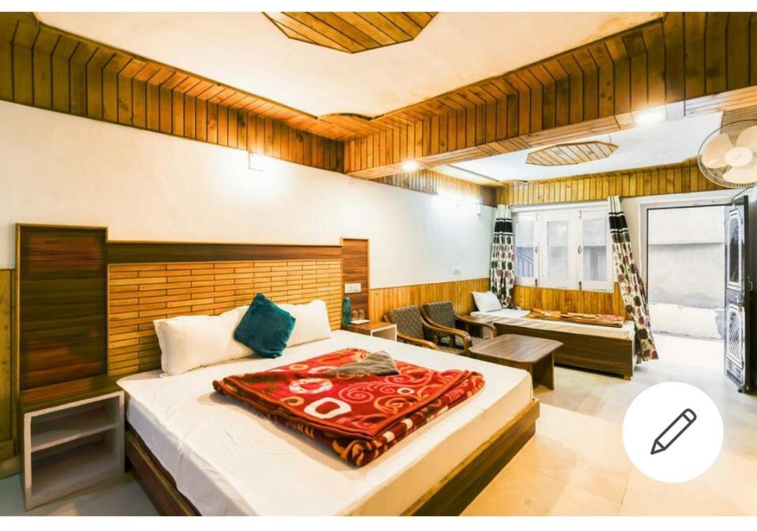 Tirthan Crest Homestay Banjār 外观 照片